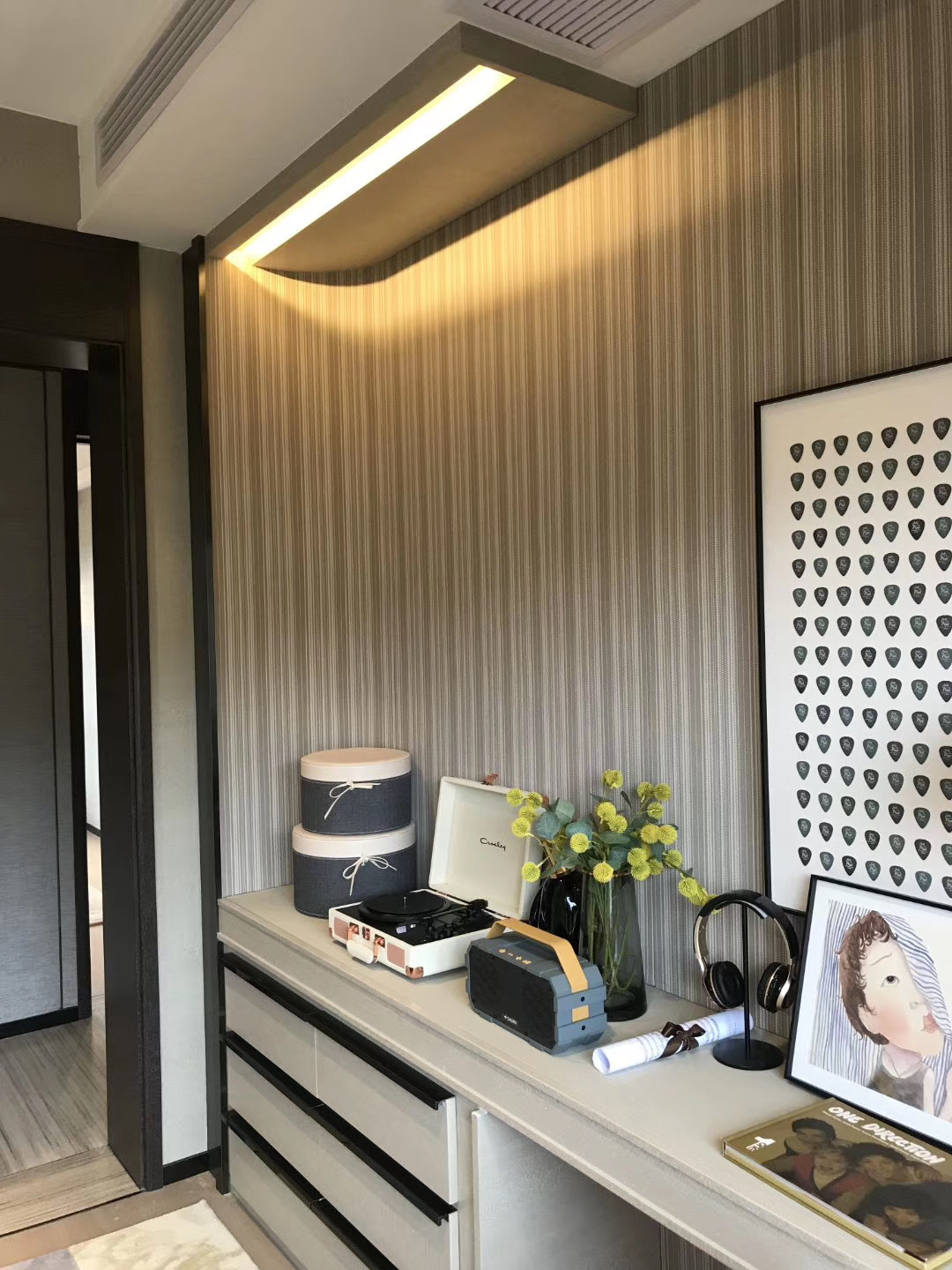 Кварц-винил Hoffmann Walls ECO-11025