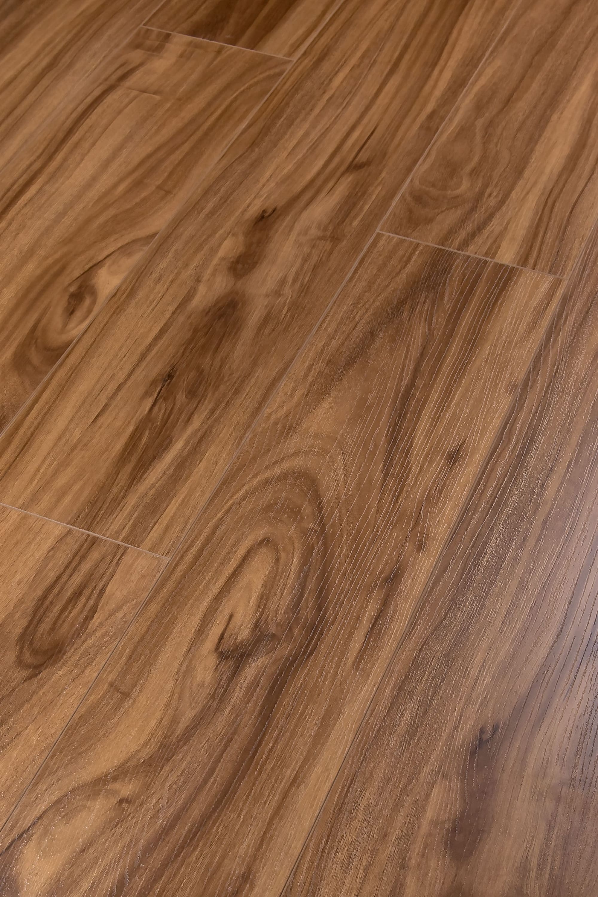 Ламинат Winlerk Comfort Walnut Gurk